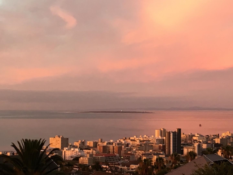 To Let 4 Bedroom Property for Rent in Fresnaye Western Cape
